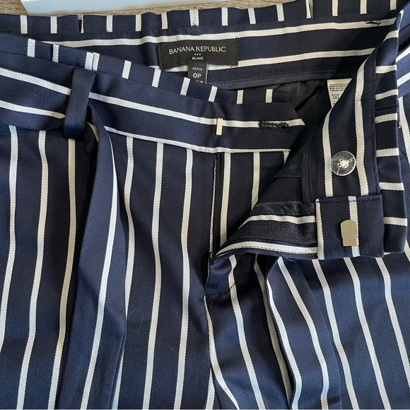 Banana Republic High Waisted Cropping Wide Led Pants - Picture 6 of 9